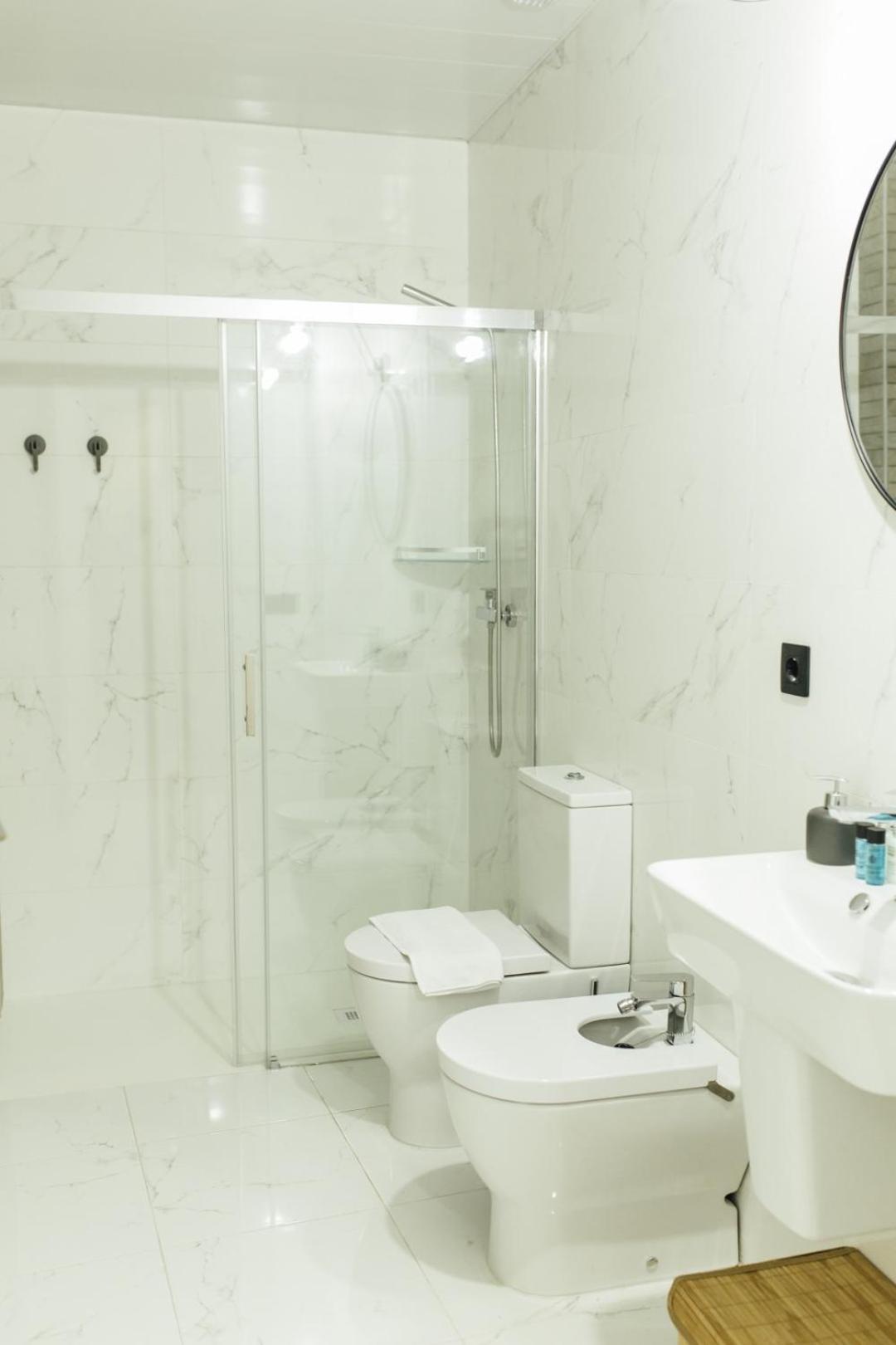 Modern With Seasonal Swimming Pool- 1Bd 1Bth- Goyeneta Apartment Sevilla Bagian luar foto