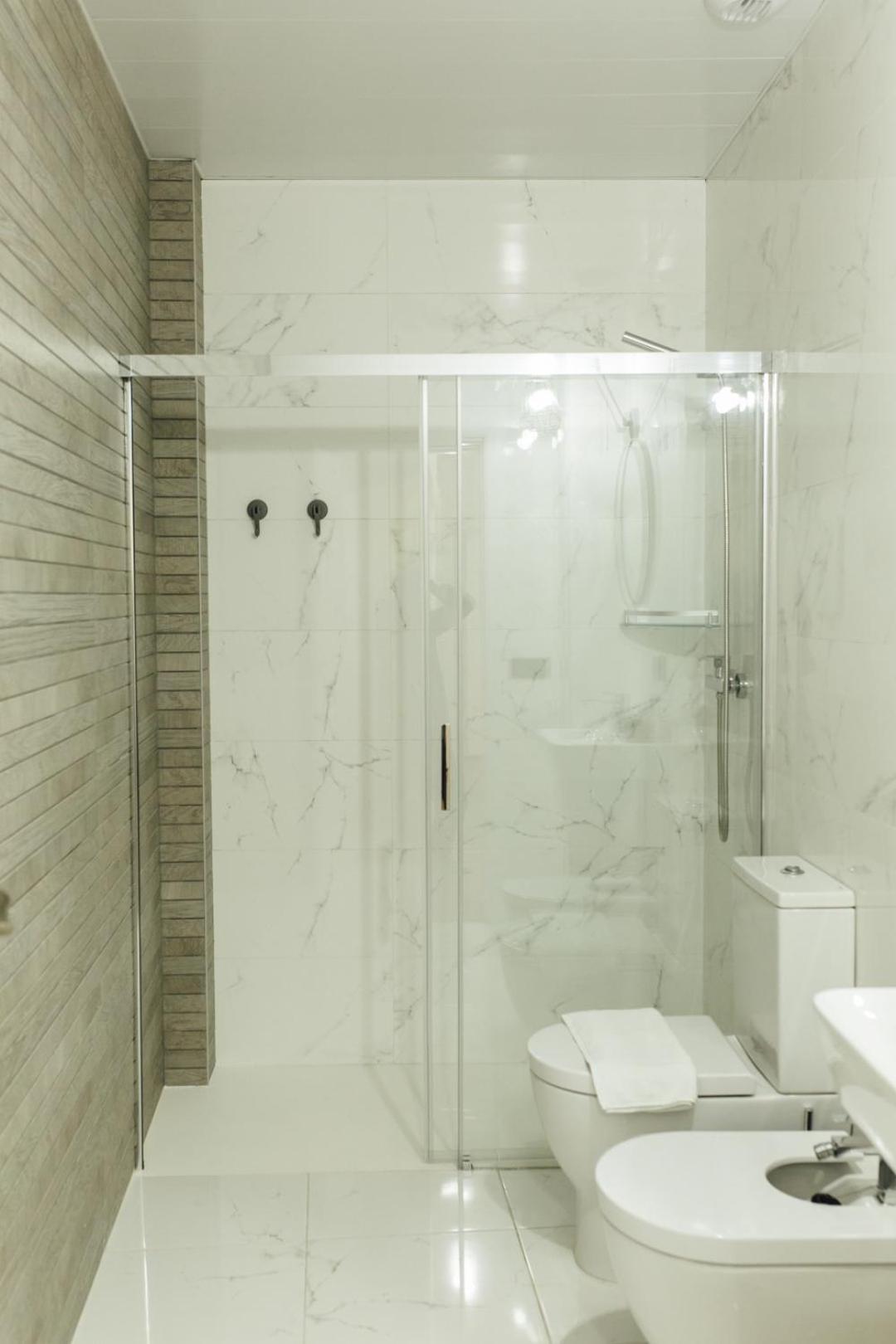 Modern With Seasonal Swimming Pool- 1Bd 1Bth- Goyeneta Apartment Sevilla Bagian luar foto